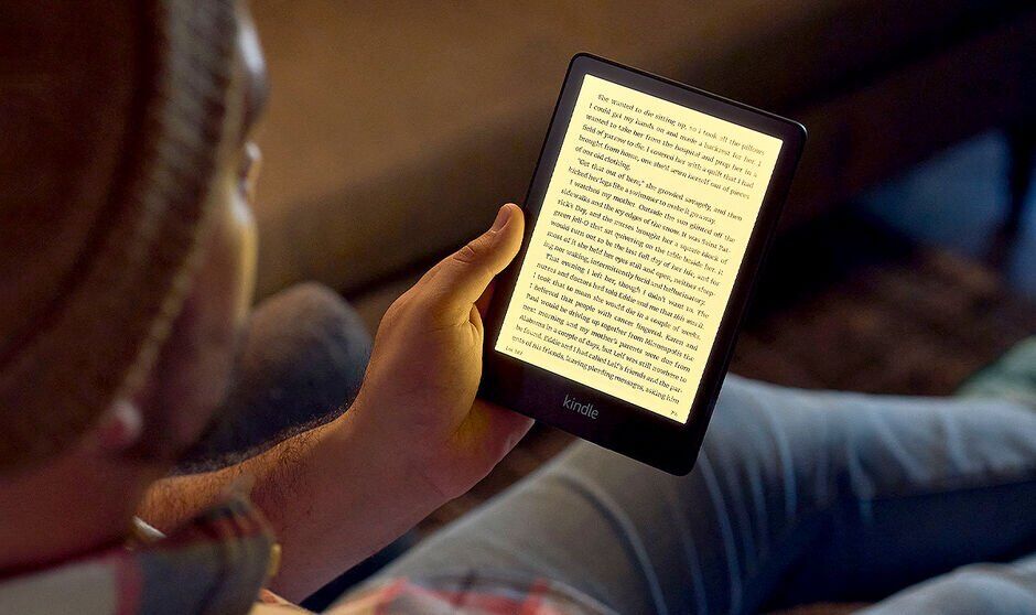 kindle paperwhite ereader with e ink screen